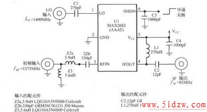 使用MAX2682的GPS接收机下变频器电路